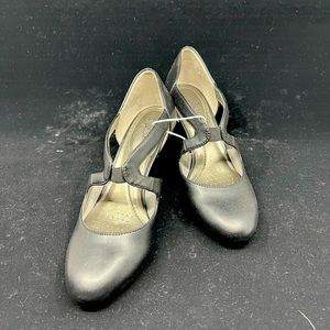 New item ! Life stride soft system heel black size 7 comfortable